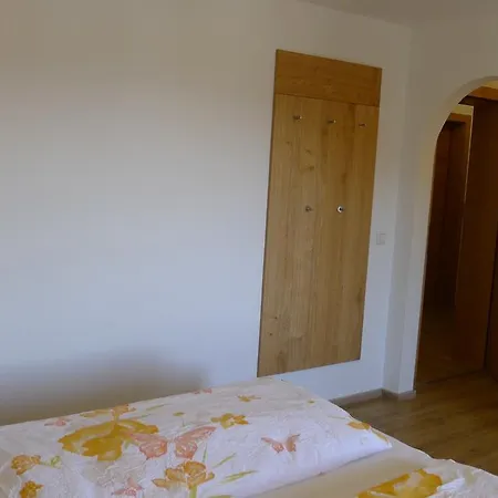 Zirmheim Apartment